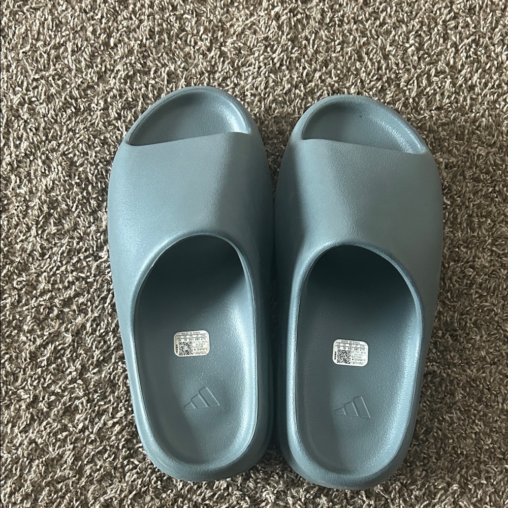 Adidas Slate Blue Yeezy slides.  Size 10.  Good used condition